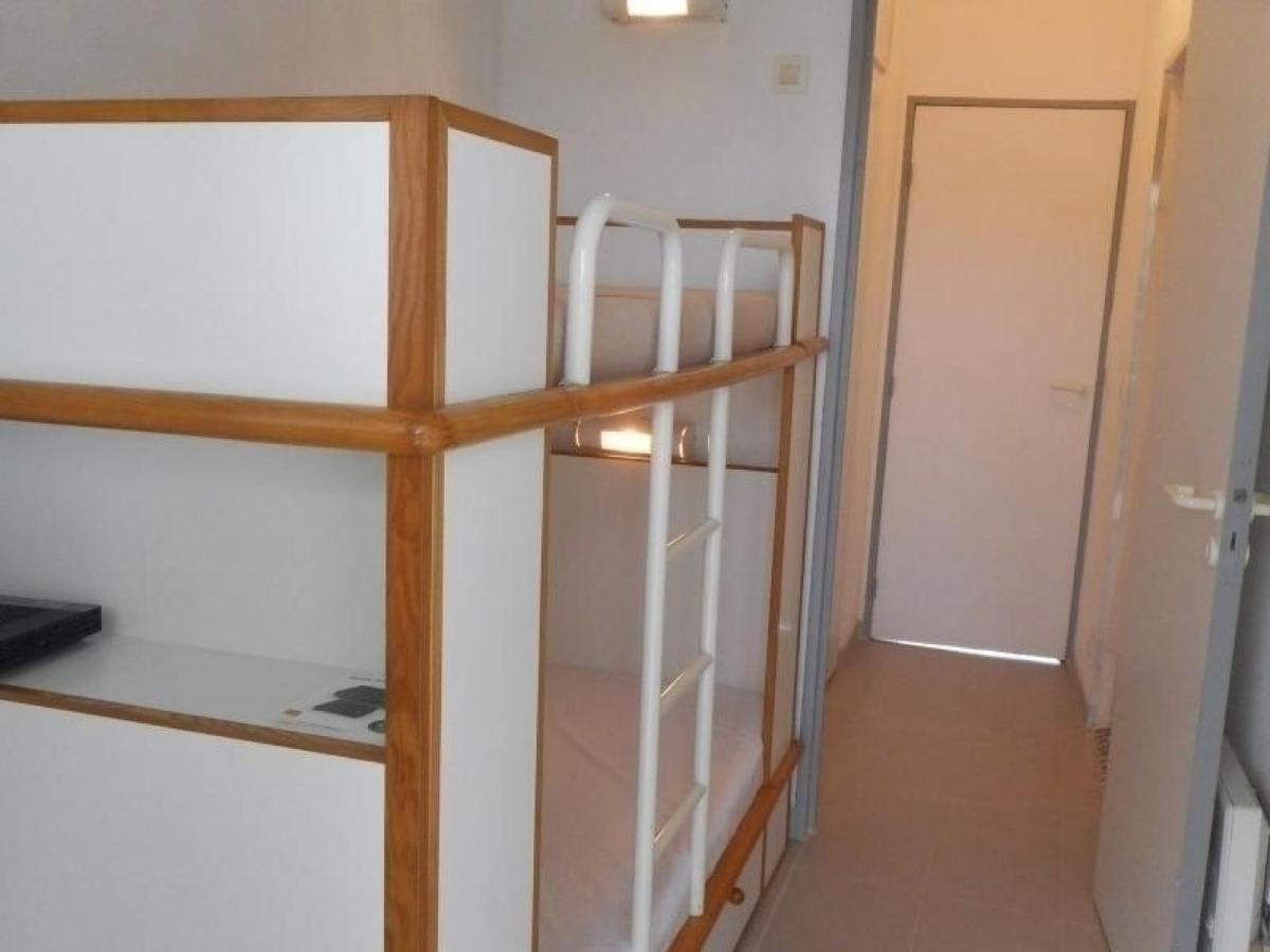 Studio Renove En Bord De Mer Avec Terrasse, Parking Et Wifi A Villeneuve-Loubet - Fr-1-252A-29 Eksteriør billede